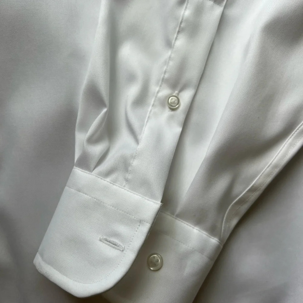 Berkeley Jensen wrinkle free mens dress shirt. White, size: XL. 17-17 1/2 36/37 - Picture 2 of 9